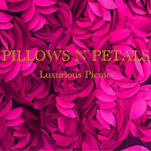 pillowsnpetals